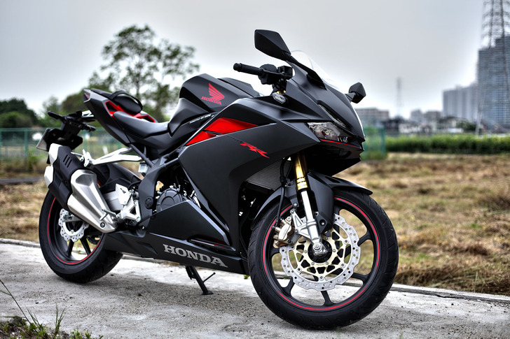 CBR250RR