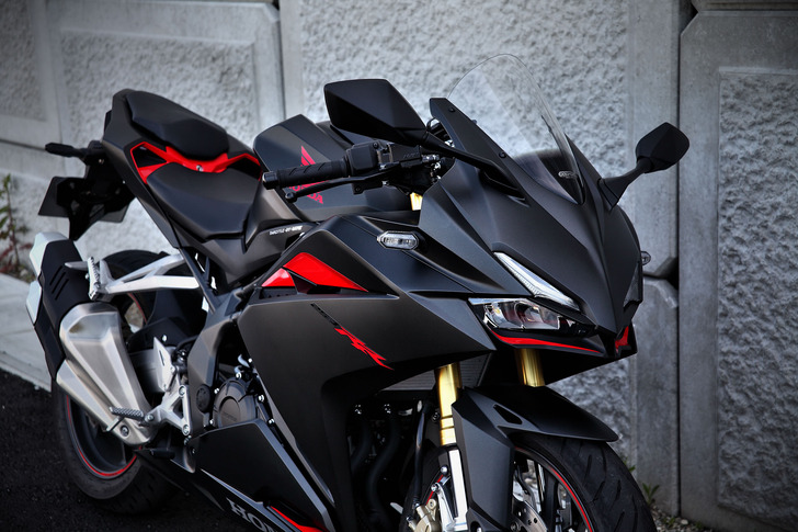 CBR250RRレーシングスクリーン