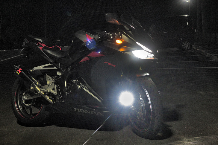 CBR250RRのフォグランプ