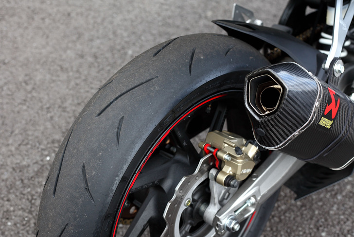 CBR250RRハイグリップタイヤ