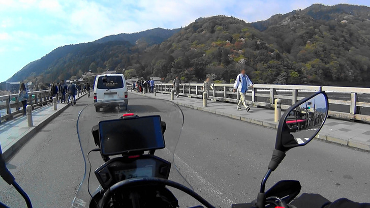 crf250rallyで渡月橋