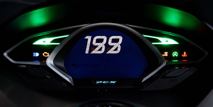 JF81PCXメーターパネル