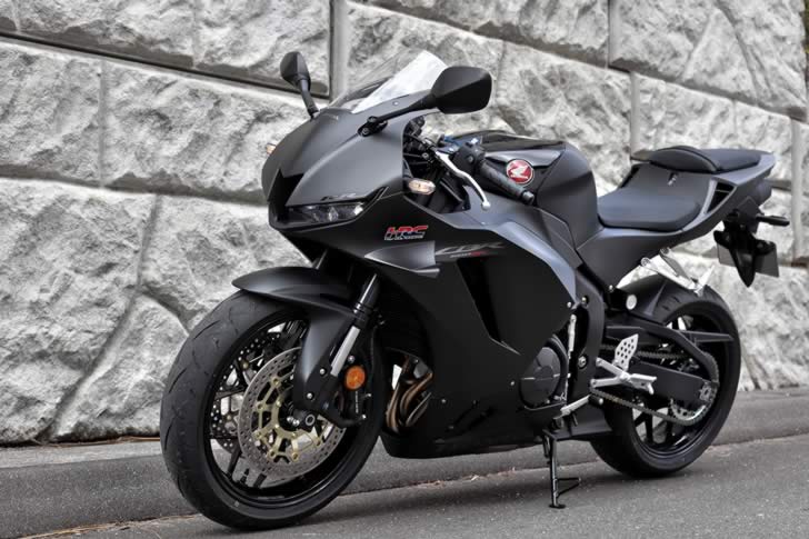 CBR600RR(8BL-PC40)左側